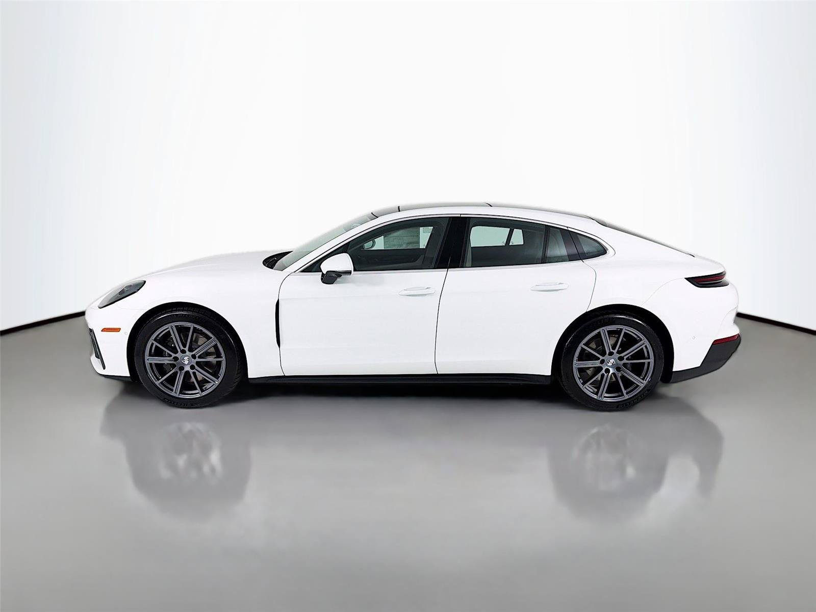 New 2026 Porsche Panamera 4 AWD/4WD image 2