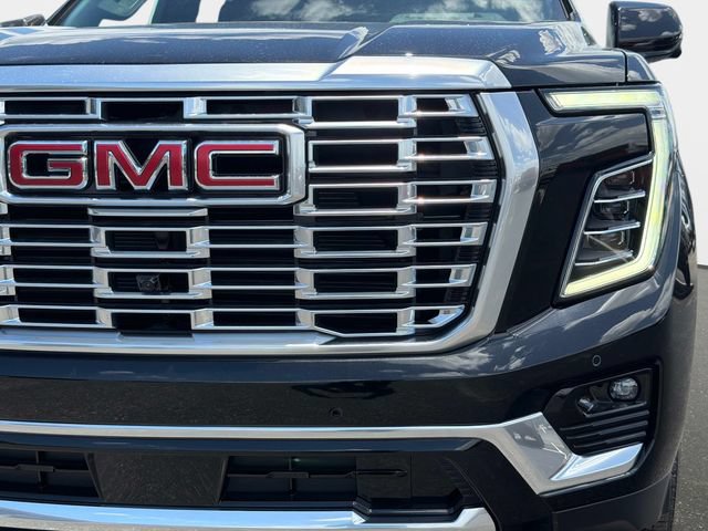 New 2026 GMC Yukon XL Denali w/ Denali Reserve Package RWD image 9