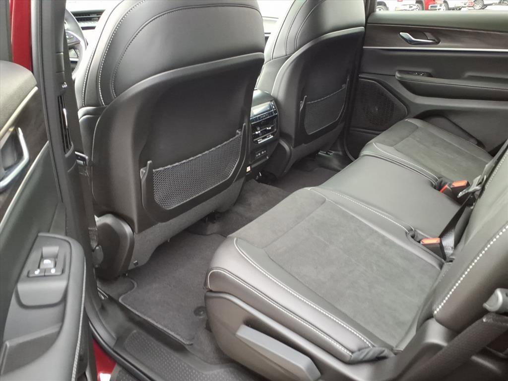 New 2026 Jeep Grand Cherokee L 4WD image 34