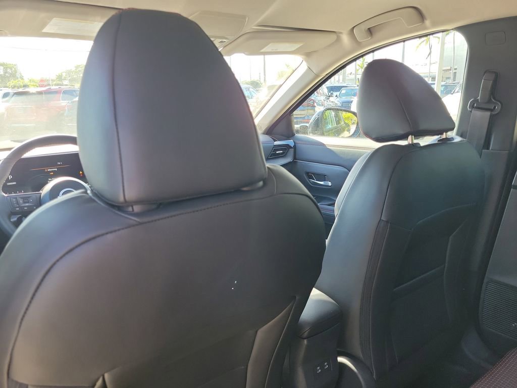 New 2026 Nissan Kicks SR image 15