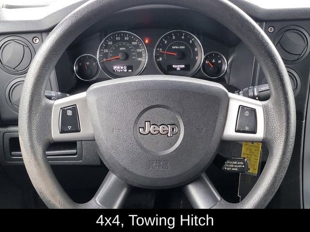 Used 2009 Jeep Commander Sport image 25