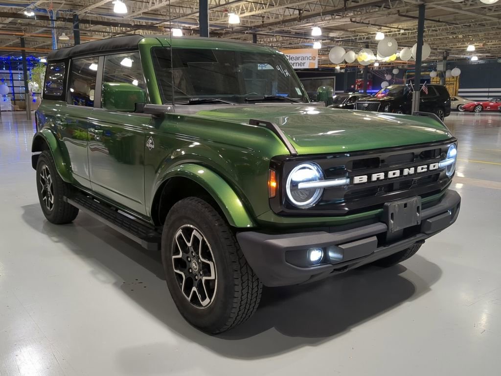 Used 2023 Ford Bronco Outer Banks AWD/4WD image 4