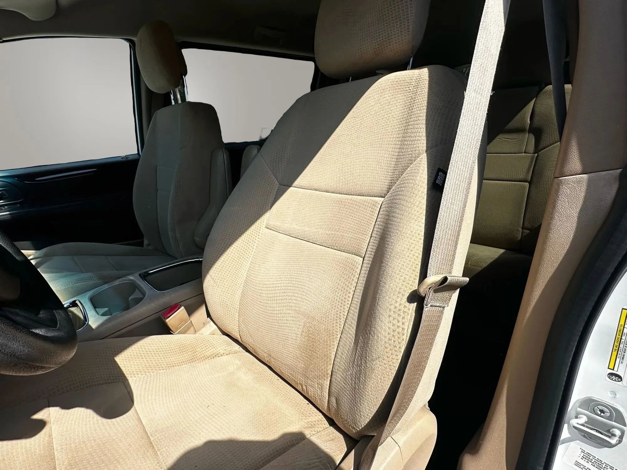 Used 2014 Dodge Grand Caravan SXT FWD image 18