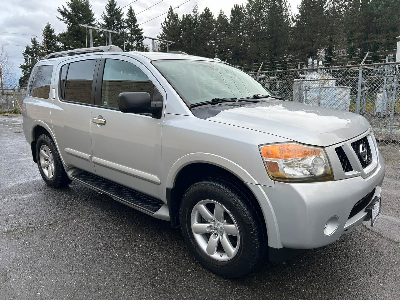 Used 2015 Nissan Armada SV AWD/4WD image 3