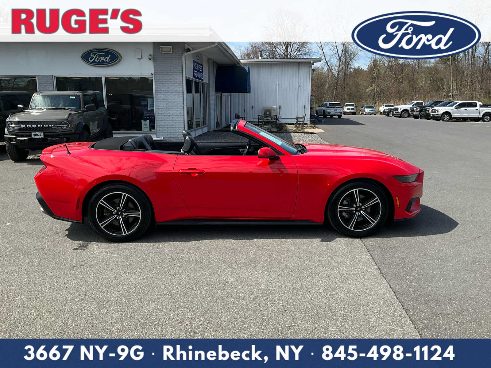 Used 2025 Ford Mustang Premium RWD image 1