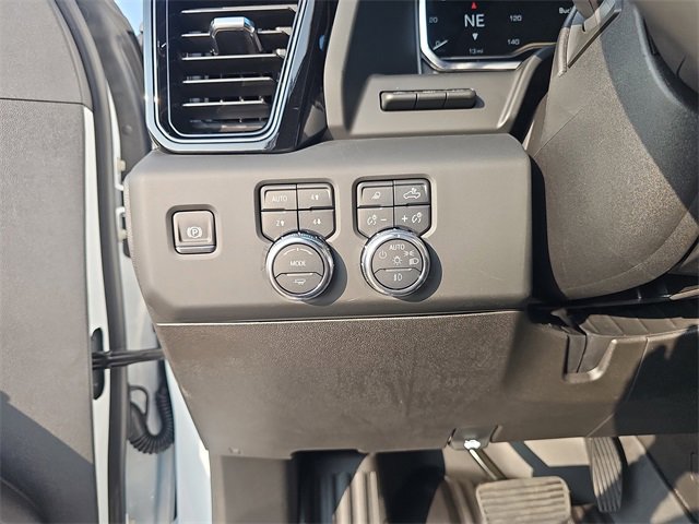 New 2025 GMC Sierra 2500 AT4 w/ AT4 Premium Plus Package image 13