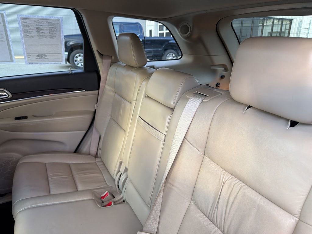 Used 2014 Jeep Grand Cherokee Limited w/ Trailer Tow Group IV image 23