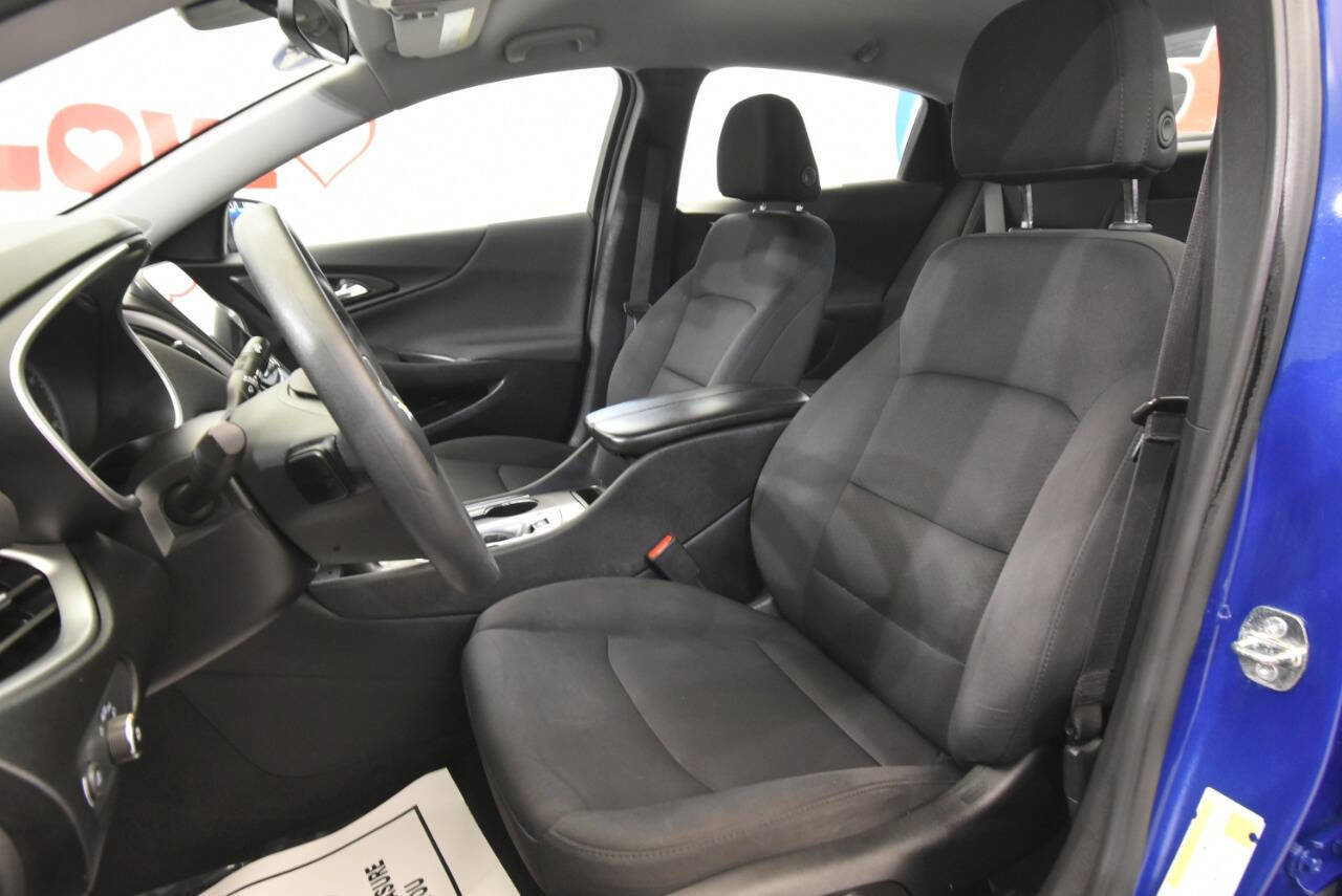 Used 2023 Chevrolet Malibu LT FWD image 13