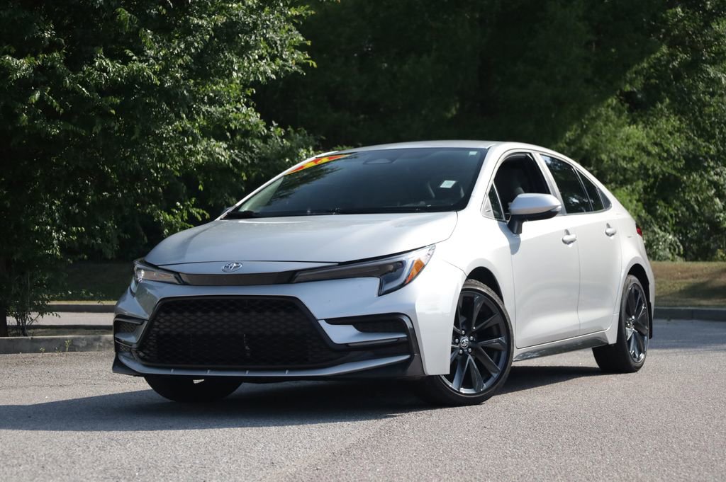 Used 2024 Toyota Corolla SE FWD image 1