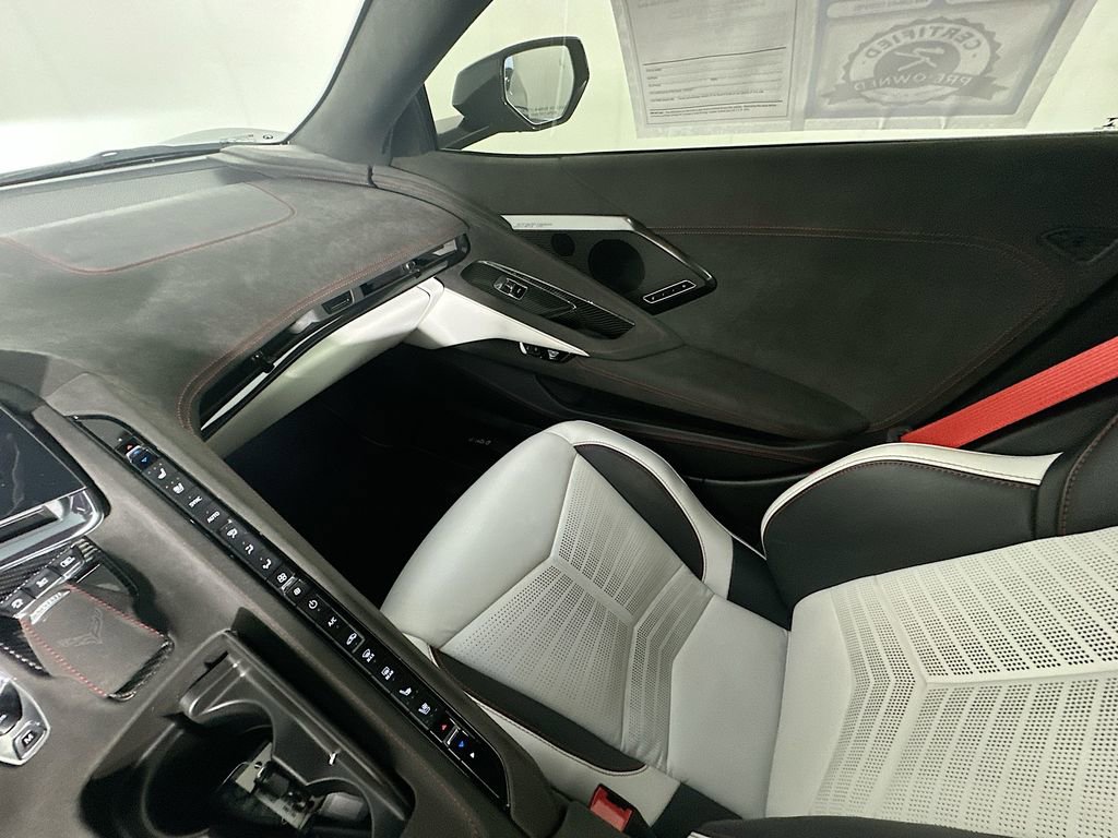 Used 2023 Chevrolet Corvette Stingray Premium Conv w/ Z51 Performance Package image 11