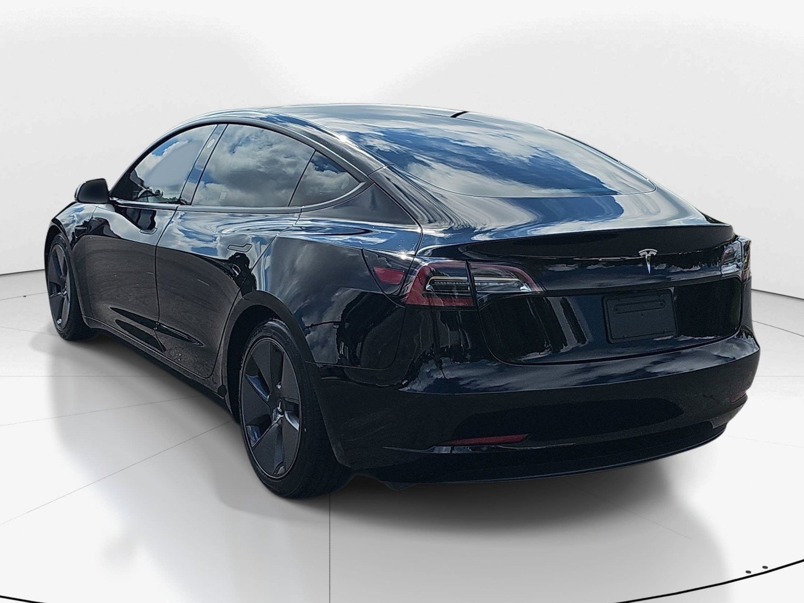 Used 2021 Tesla Model 3 Standard Range Plus RWD image 6