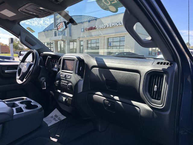 Certified 2020 Chevrolet Silverado 1500 Custom w/ Custom Value Package AWD/4WD image 25