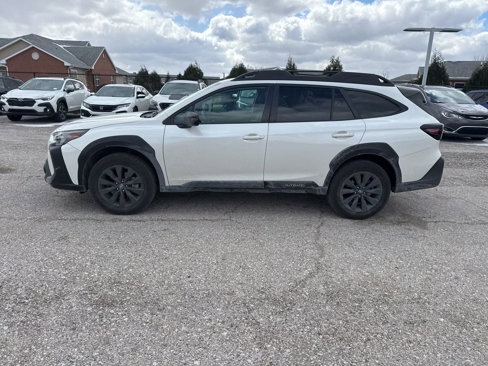 Used 2023 Subaru Outback Onyx Edition image 15