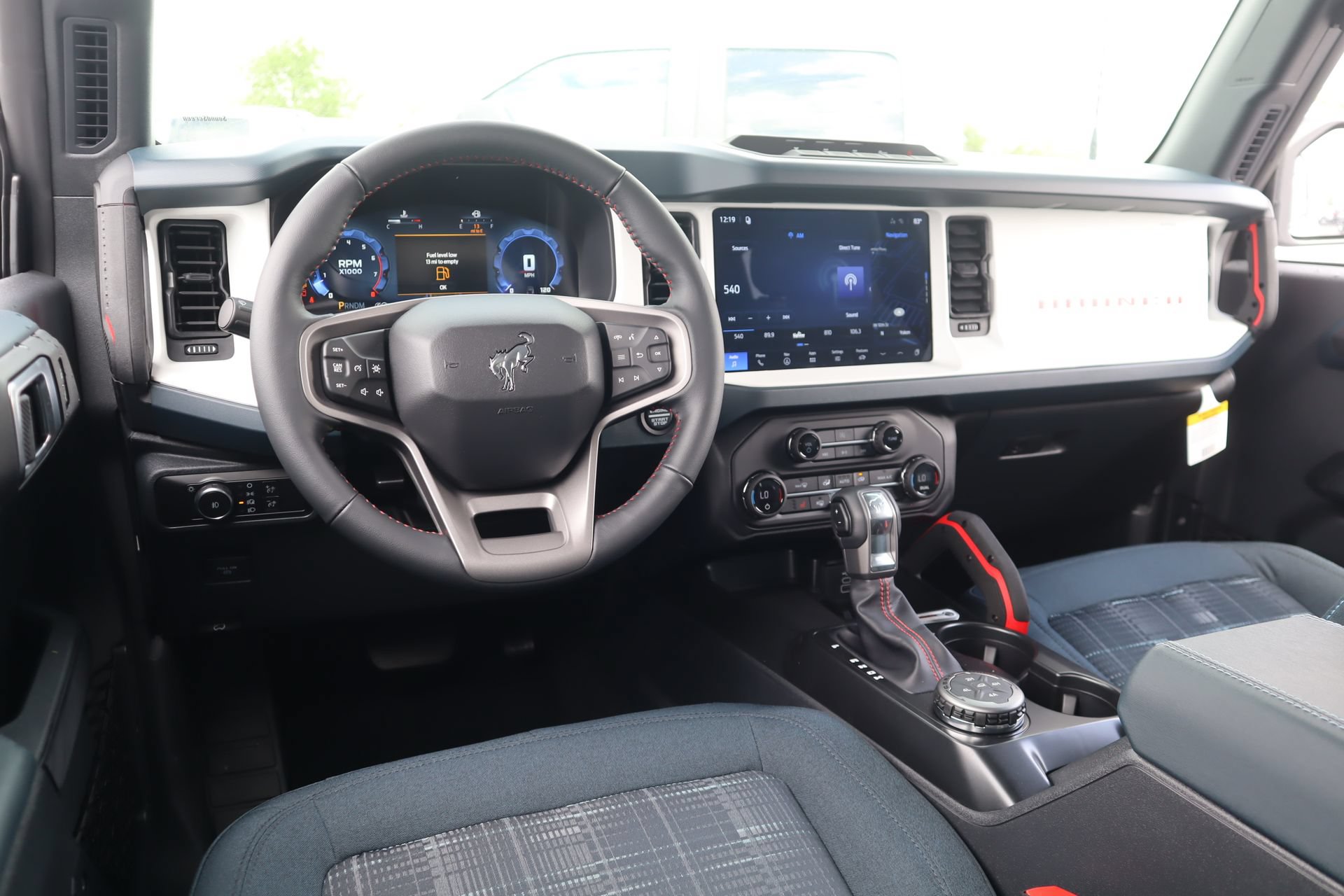 New 2026 Ford Bronco Heritage Edition AWD/4WD image 2