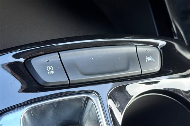 Used 2025 Chevrolet Trax ACTIV w/ Driver Confidence Package image 31