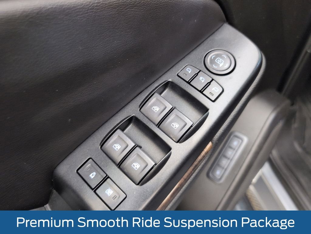 Used 2019 Chevrolet Suburban LT w/ LT Signature Package RWD image 36