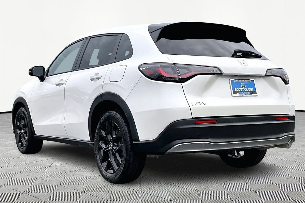 Used 2023 Honda HR-V Sport image 5