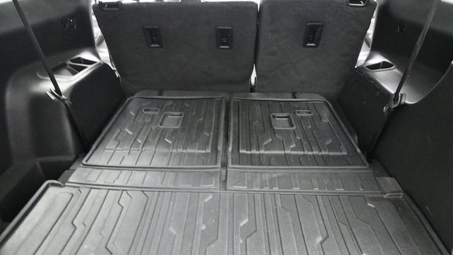 Used 2018 GMC Acadia SLT FWD image 29