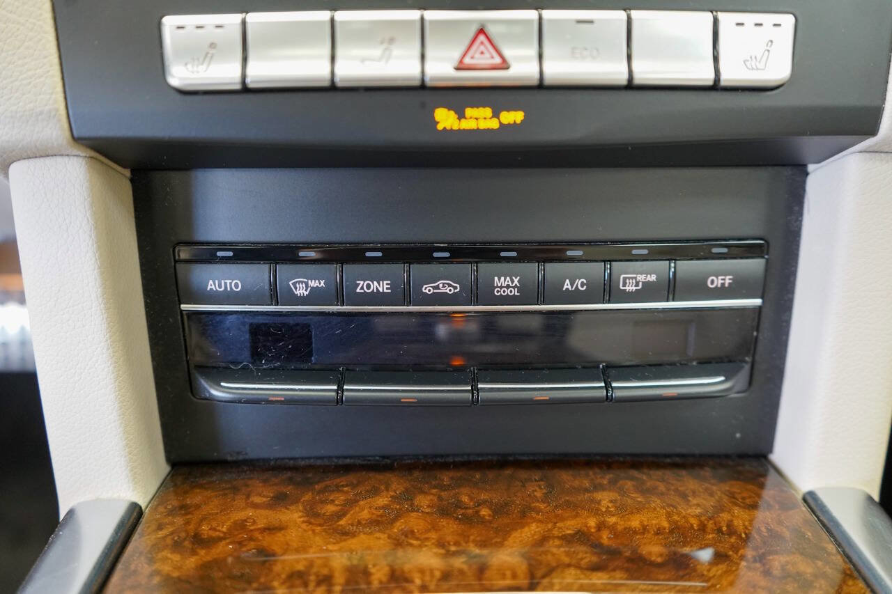 Used 2016 Mercedes-Benz E 350 4MATIC Wagon image 43