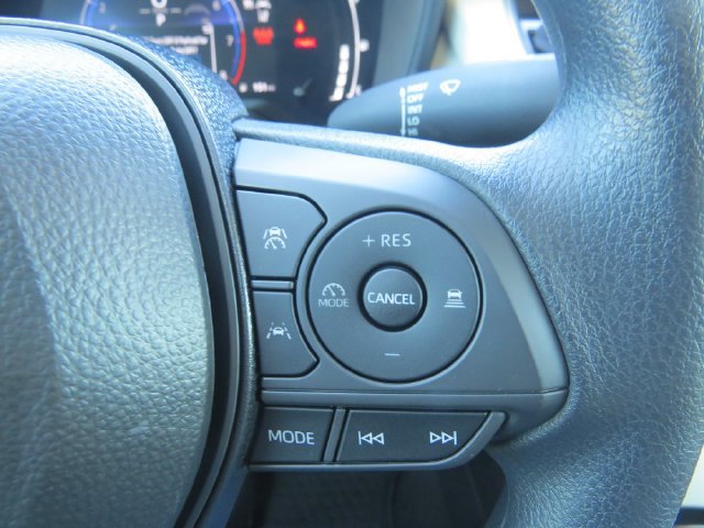 Used 2026 Toyota Corolla LE w/ LE Premium Package FWD image 18