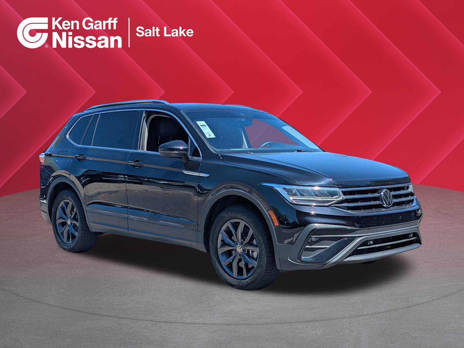 Used 2023 Volkswagen Tiguan SE