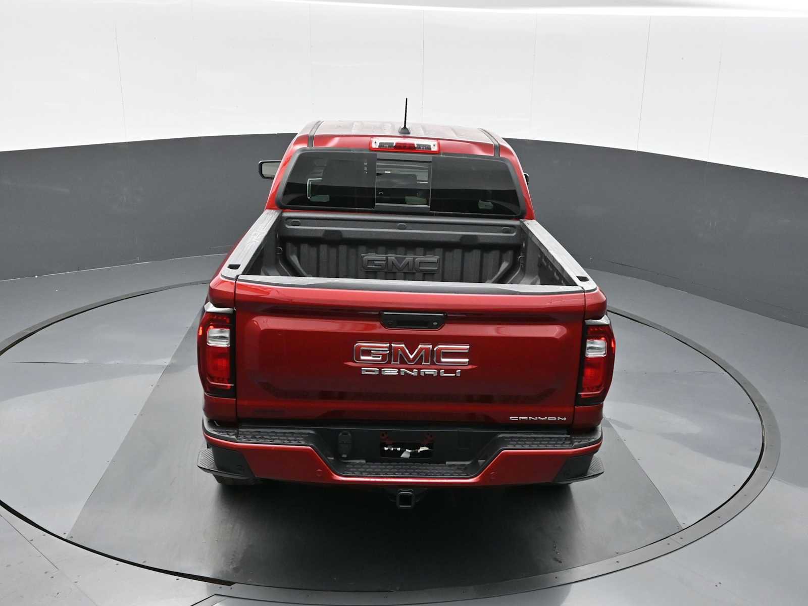 New 2026 GMC Canyon Denali image 16