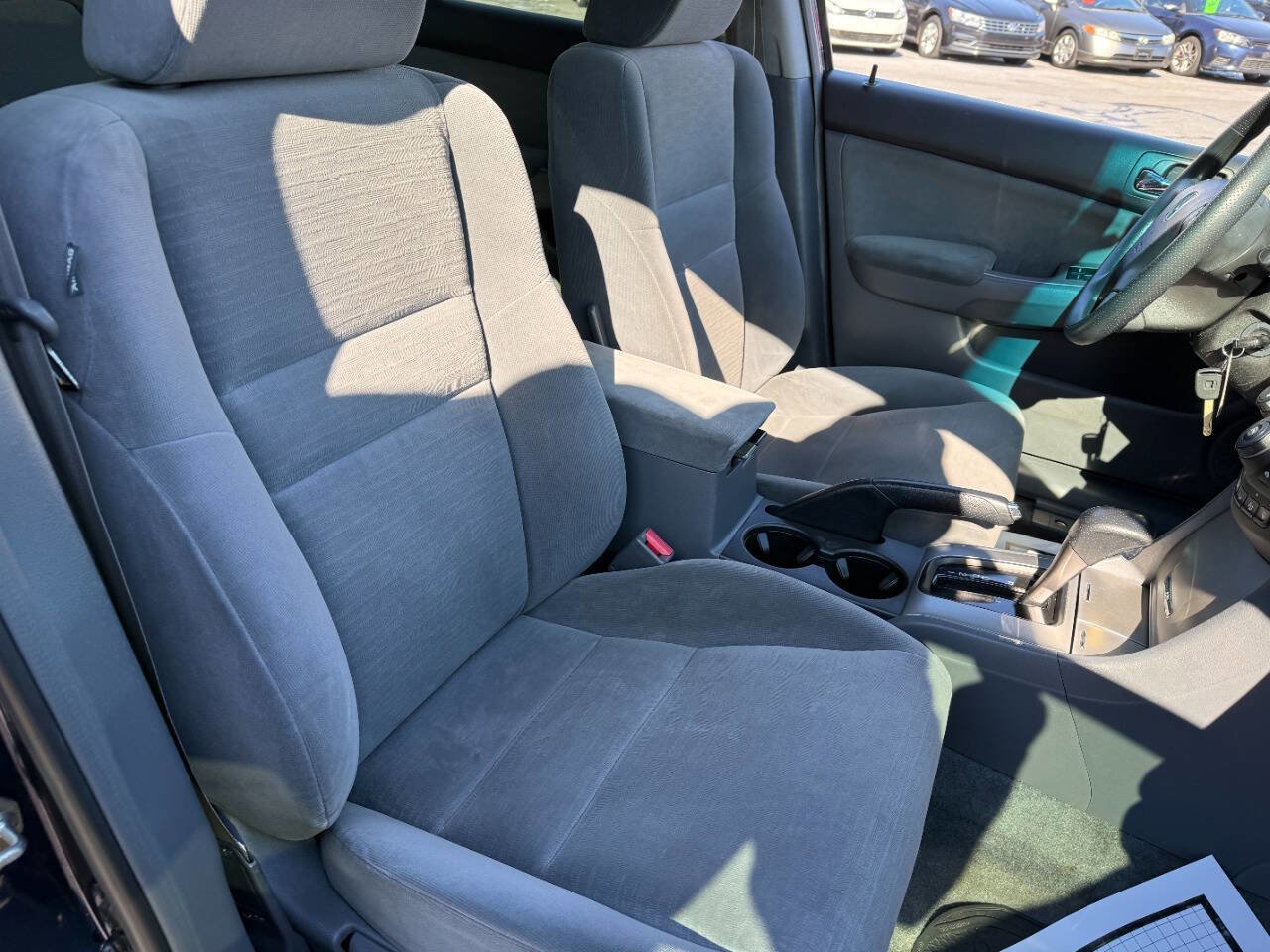 Used 2006 Honda Accord EX image 31