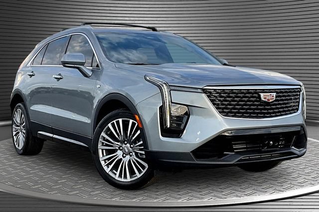 Certified 2024 Cadillac XT4 Premium Luxury w/ Technology Package FWD image 3