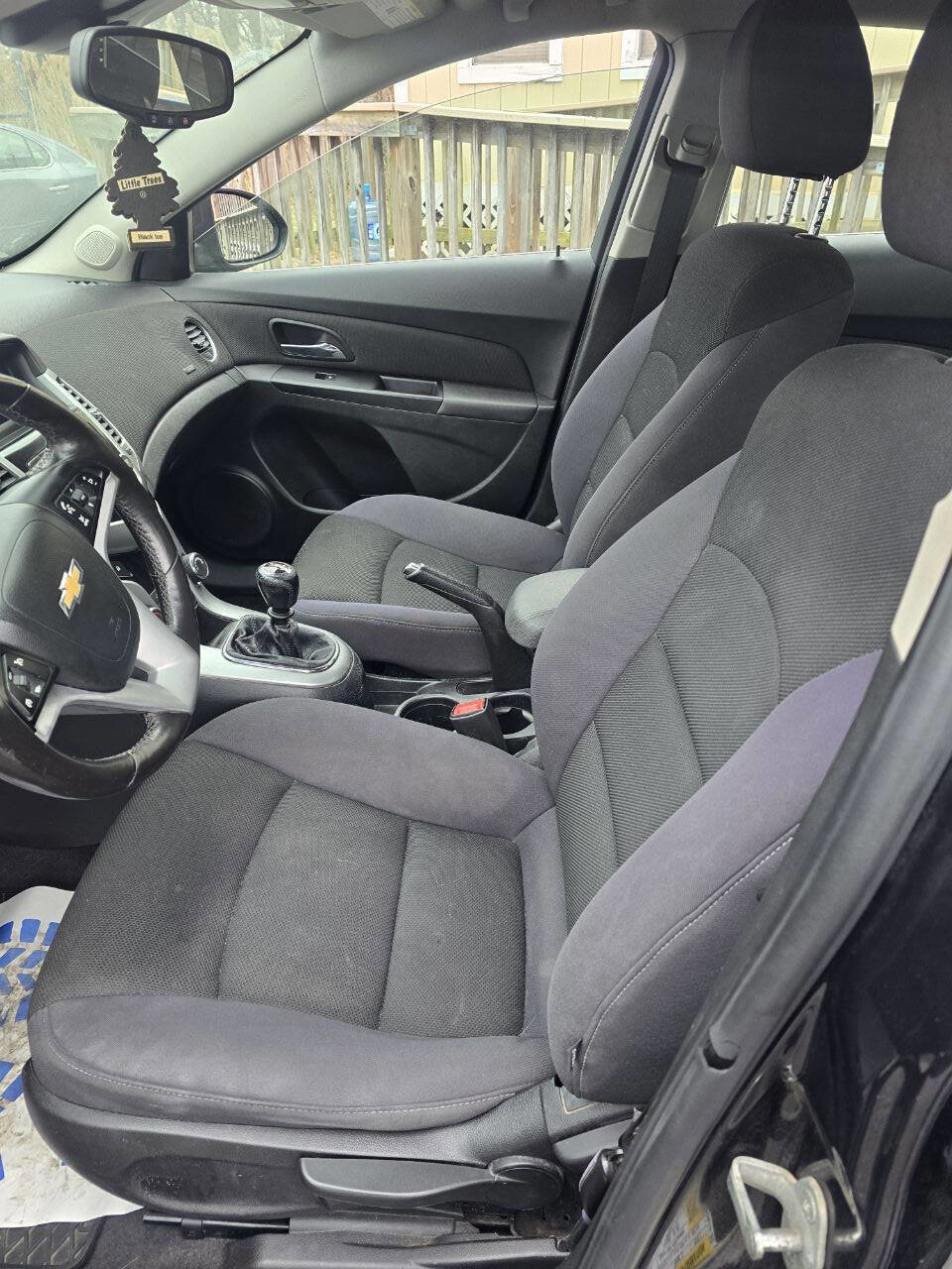 Used 2014 Chevrolet Cruze LT image 14