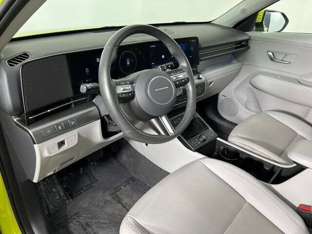 Used 2024 Hyundai Kona Limited FWD image 32