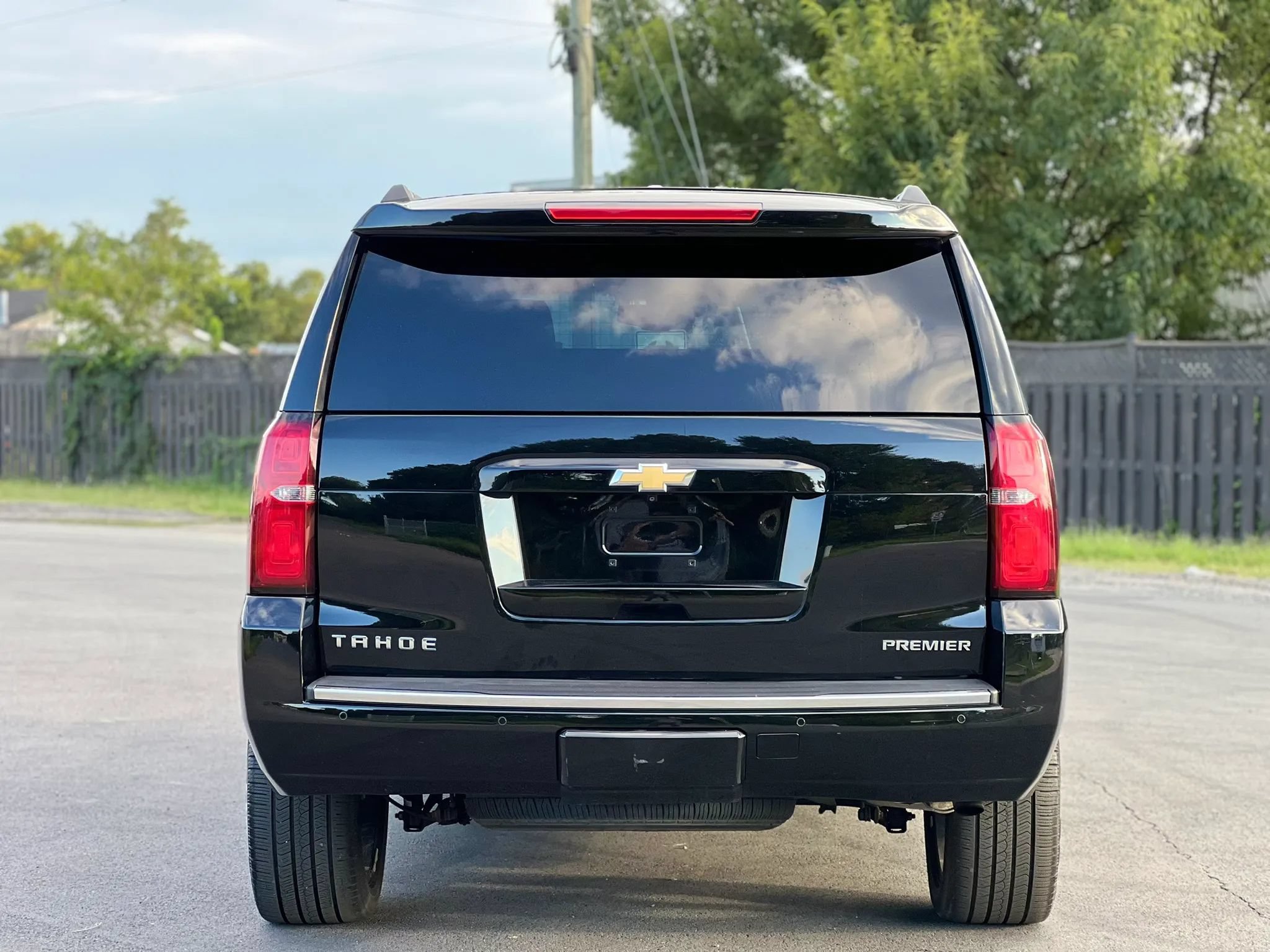 Used 2020 Chevrolet Tahoe Premier AWD/4WD image 4