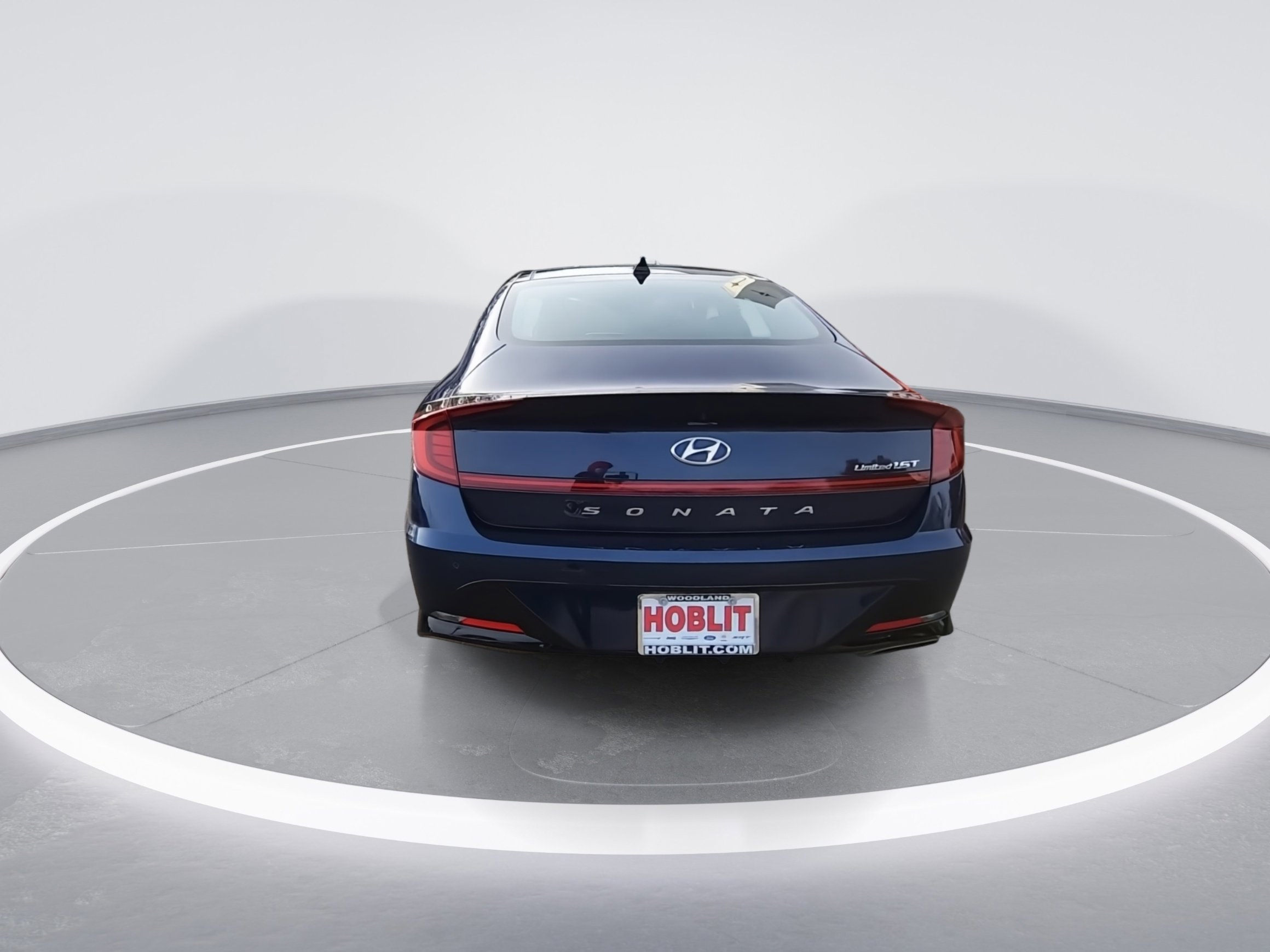 Used 2022 Hyundai Sonata Limited w/ Preferred Accessory Package image 7