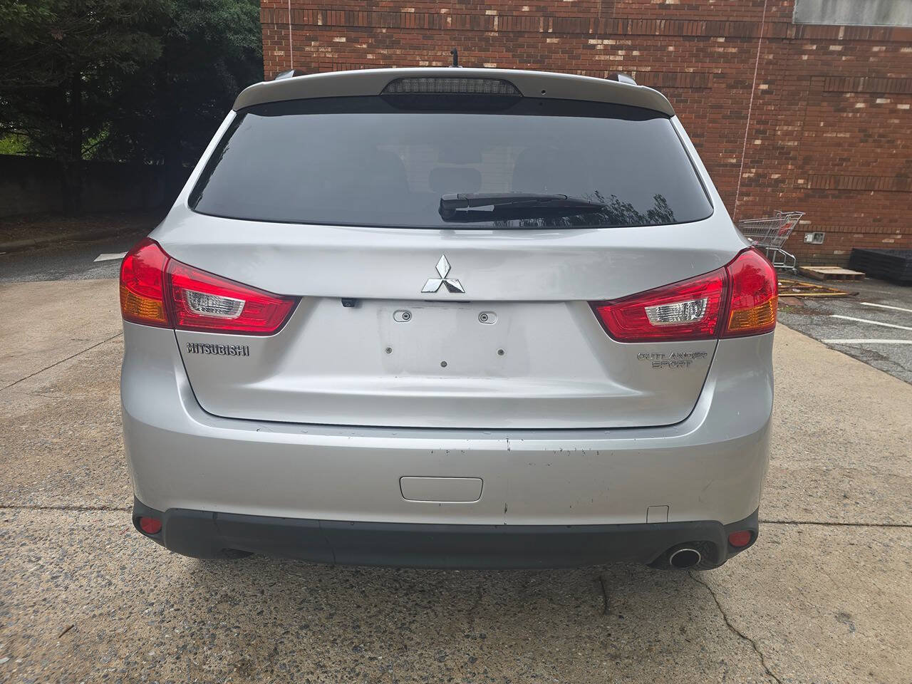 Used 2014 Mitsubishi Outlander Sport SE FWD image 3