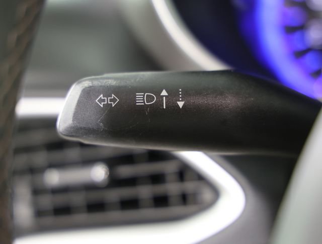 Used 2020 Chrysler Pacifica Touring-L Plus image 12