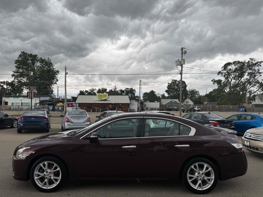 Used 2014 Nissan Maxima 3.5 SV w/ Premium Package FWD image 2