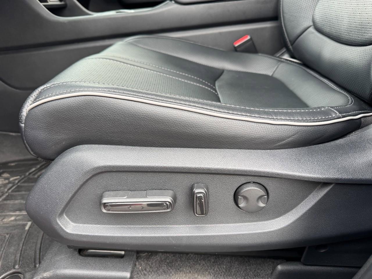 Certified 2023 Honda Pilot Elite image 19