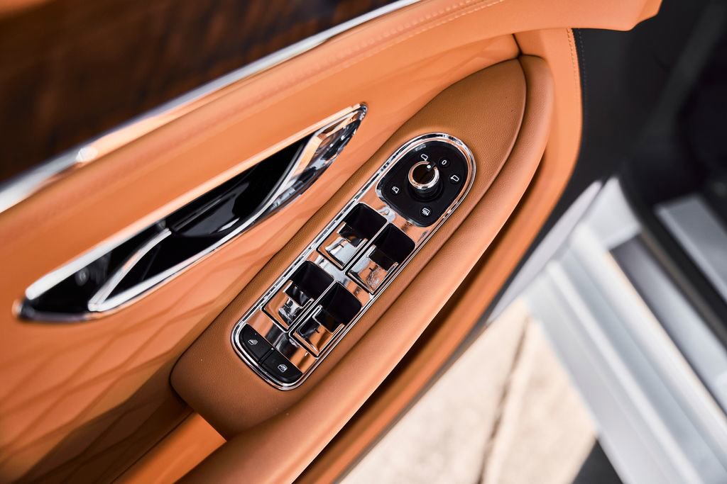 Used 2025 Bentley Continental GT Speed AWD/4WD image 25