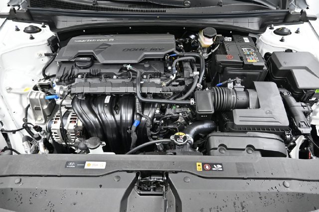 New 2026 Hyundai Elantra SEL Sport FWD image 9