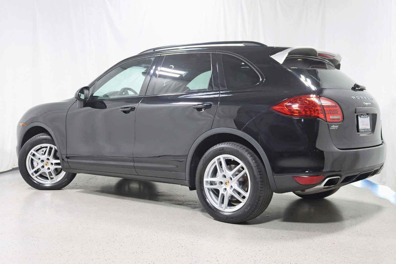Used 2014 Porsche Cayenne Platinum Edition image 9