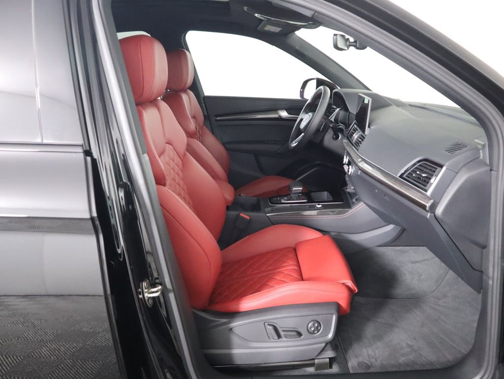Certified 2024 Audi SQ5 Premium Plus image 24