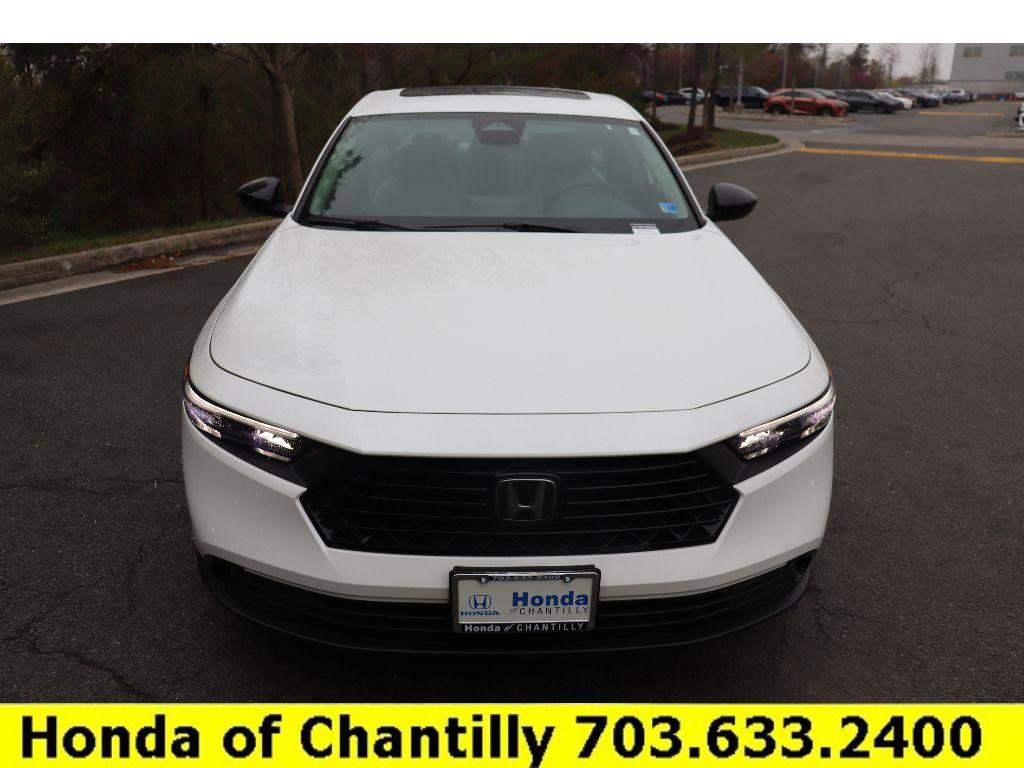 Used 2025 Honda Accord SE image 2