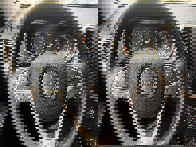 Used 2016 Jeep Cherokee Limited image 48