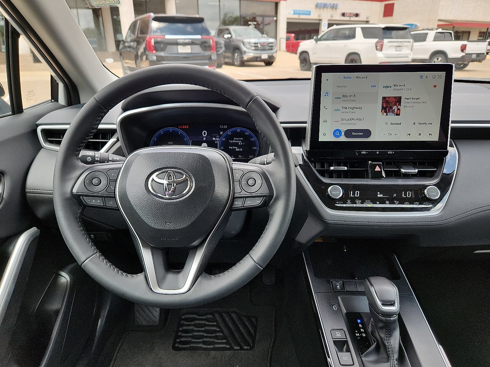 Used 2026 Toyota Corolla Cross XLE w/ Convenience Package FWD image 12