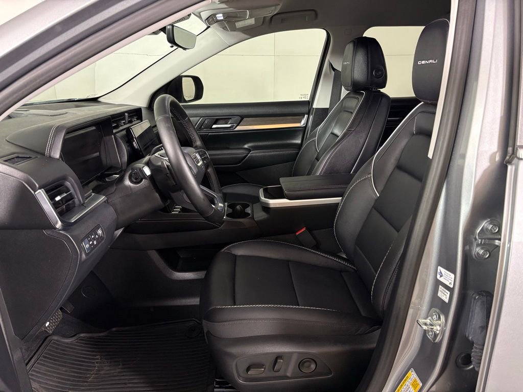 Used 2026 GMC Terrain Denali image 18