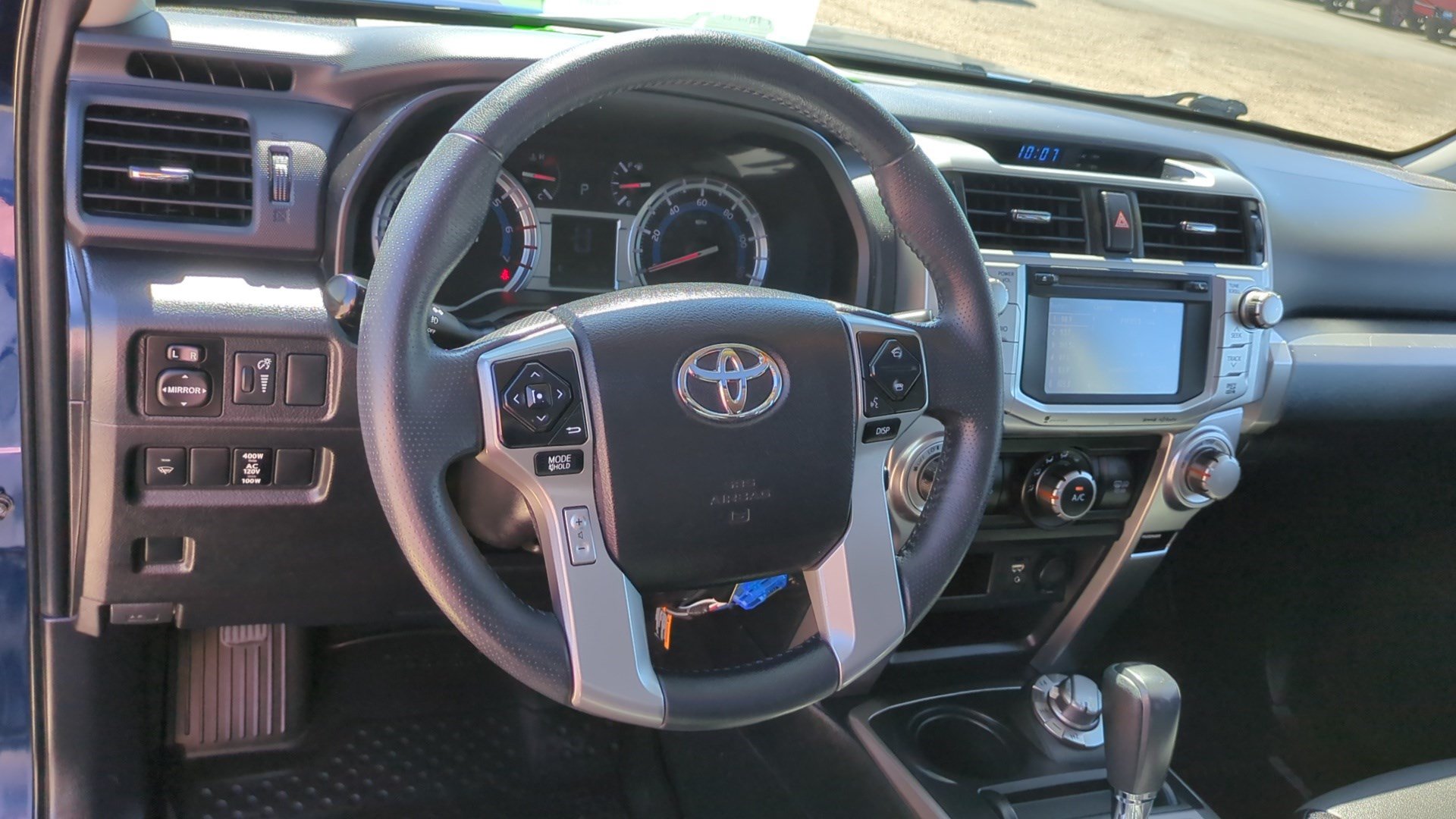 Used 2017 Toyota 4Runner SR5 Premium AWD/4WD image 16
