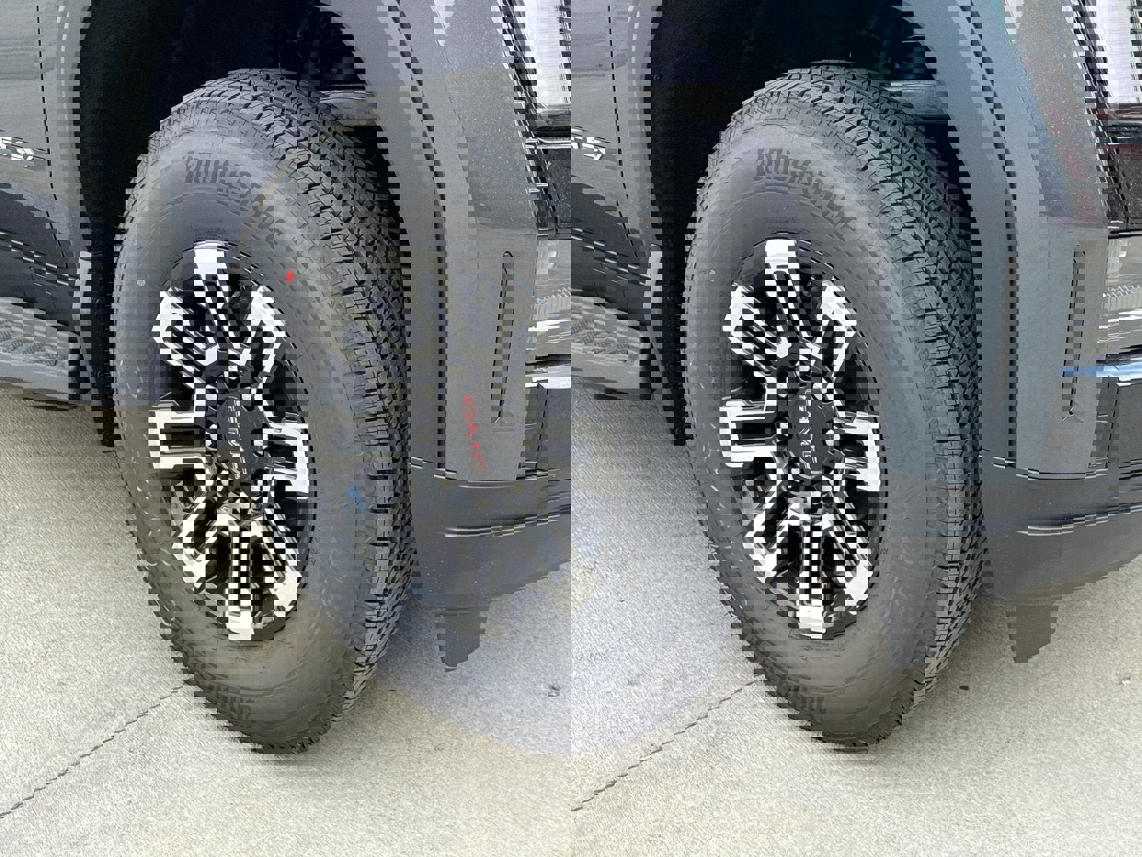 New 2026 GMC Sierra EV Elevation image 6