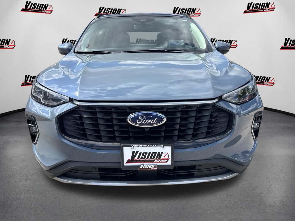 Used 2023 Ford Escape Platinum w/ Premium Technology Package AWD/4WD video 2