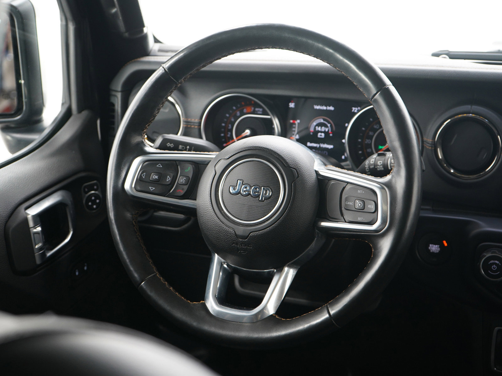 Used 2022 Jeep Wrangler Unlimited Sahara image 15