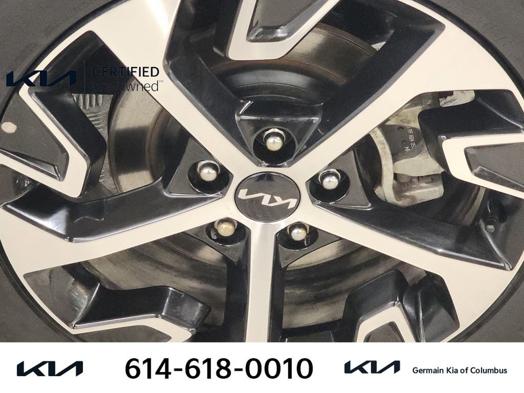 Certified 2025 Kia Sportage EX image 13