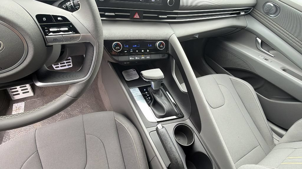 New 2026 Hyundai Elantra Sport w/ Cargo Package FWD image 27